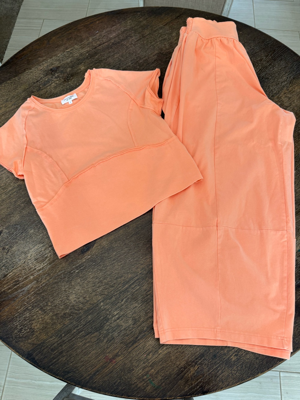 eesome Women's peach set